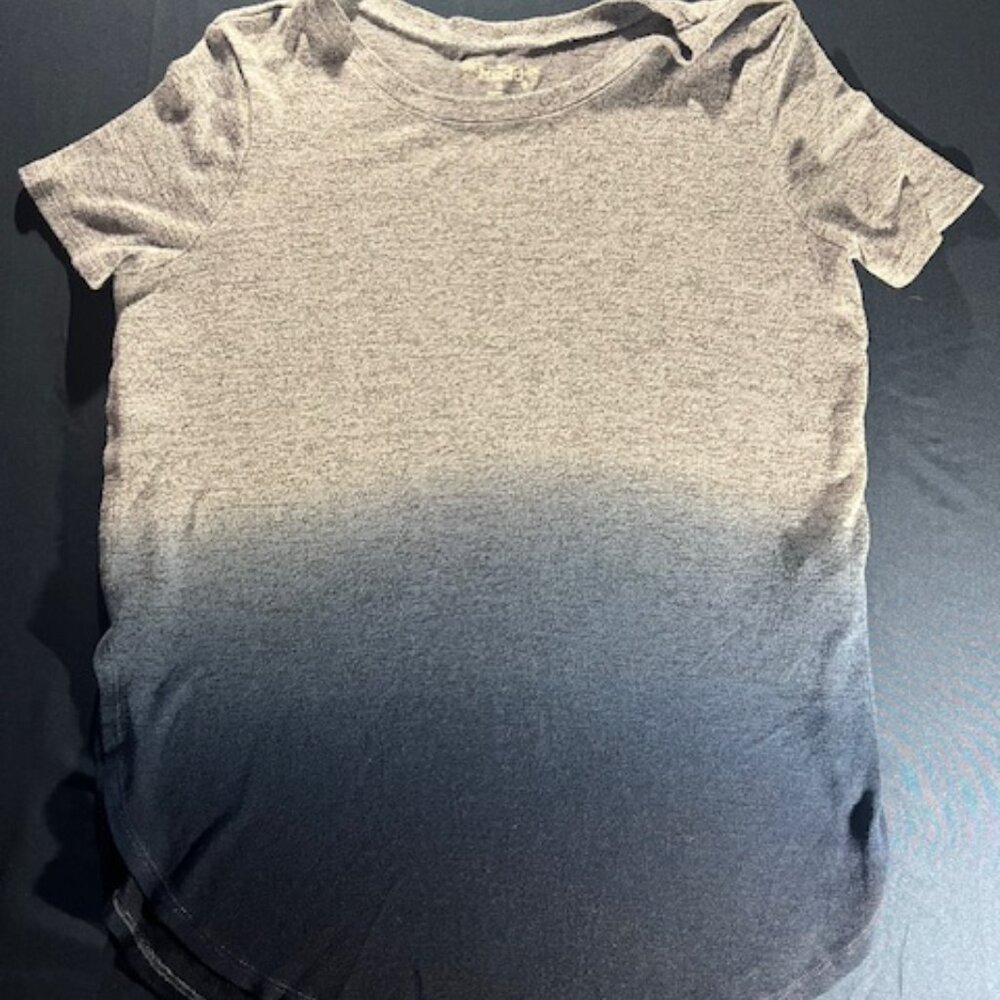 MUDD‎ Women's ombre t-shirt gradient design from light grey to blue Size Small